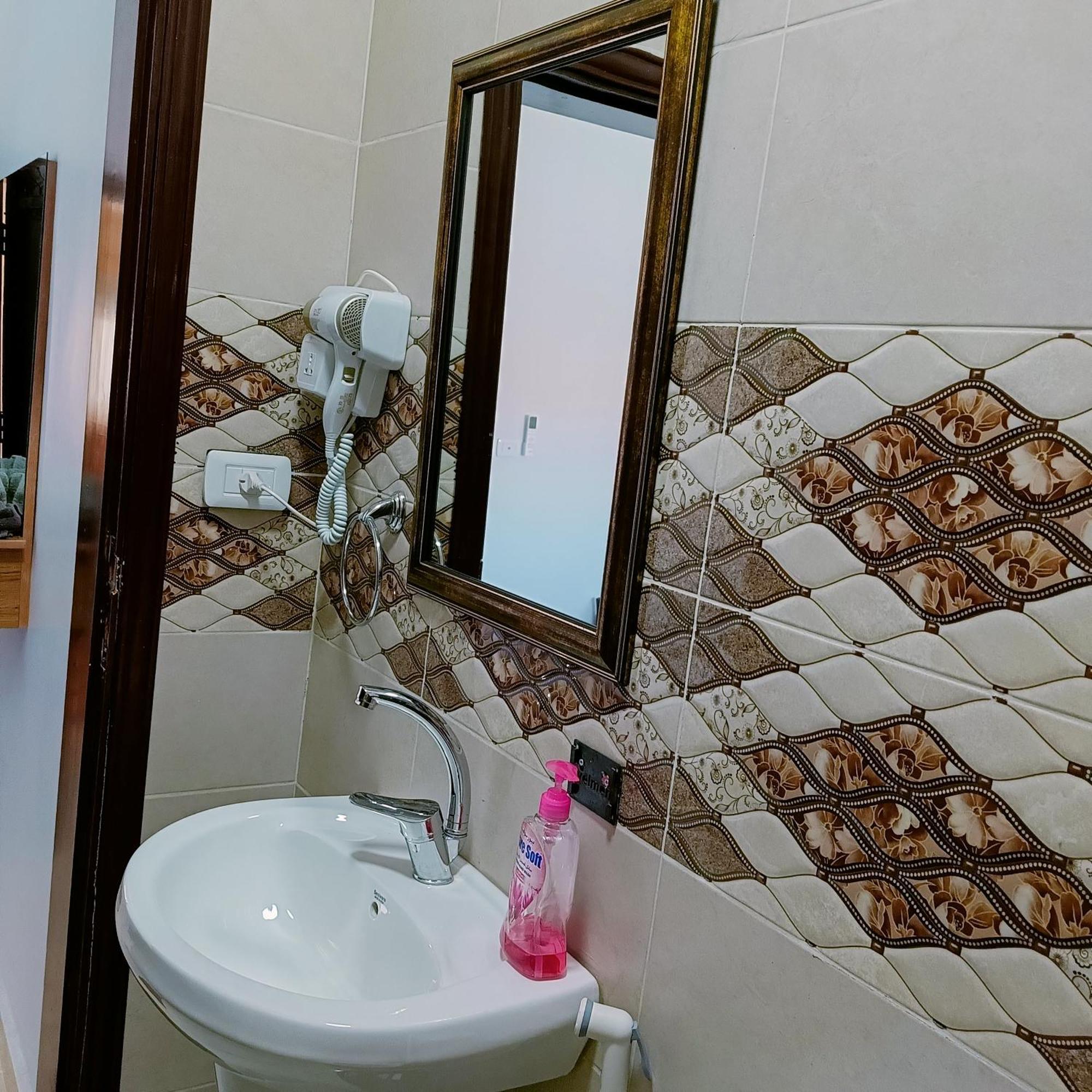 Leen Guest House Вади Муса Экстерьер фото